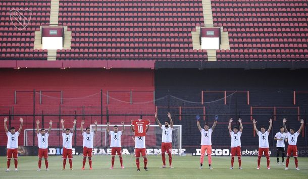 Independiente venció a Colón y clasificó a la zona Campeonato