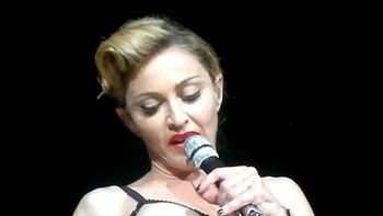 madonna transmite su show en francia a traves de youtube madonna transmite su show en francia a traves de youtube