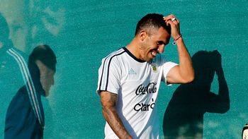 confirmado: despues de 11 anos, tevez vuelve a ser jugador de boca confirmado: despues de 11 anos, tevez vuelve a ser jugador de boca