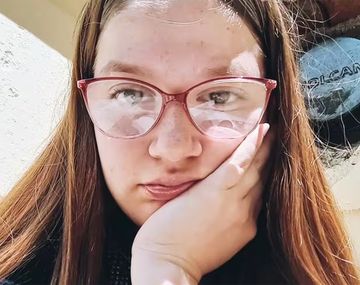 Buscan al conductor de una Chevrolet Meriva que atropelló y mató a una joven en La Plata