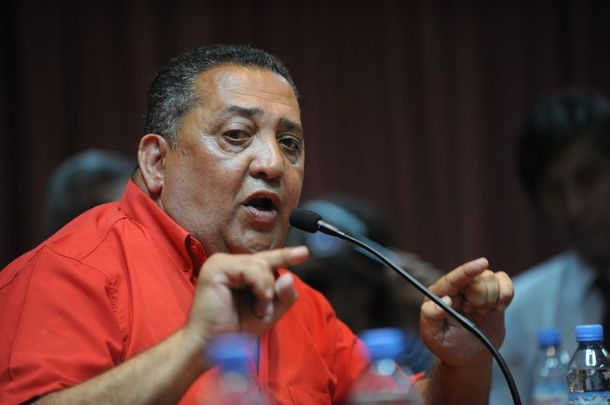 Denuncian a Luis DElía por incitación a la violencia