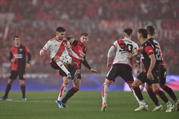 Liga Profesional de Fútbol: River empató 0-0 ante Newells en el Monumental