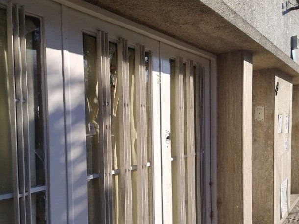 El ataque a balazos la casa de una dirigente de Newell's: ocho disparos sobre la fachada. El ataque a balazos la casa de una dirigente de Newell's: ocho disparos sobre la fachada.