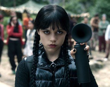 A qué hora estrena la temporada 2 de Merlina en Netflix