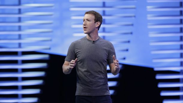 Mark Zuckerberg se reune con líderes conservadores para calmar las aguas