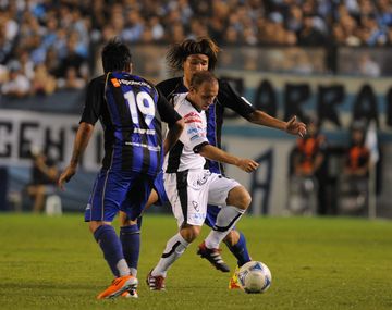 Racing se mide con All Boys para mantener su mínima chance