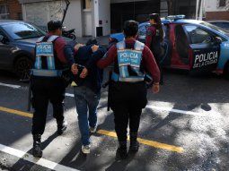 Detuvieron a tres delincuentes con inhibidores de señal en Belgrano y Chacarita