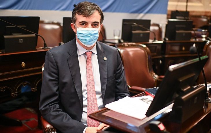 El drama de Esteban Bullrich: debe aprender a hablar de nuevo