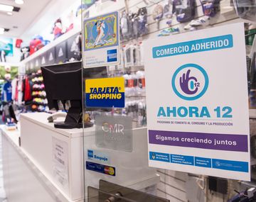 El gobierno analiza elevar de 12 a 18 e incluso hasta 24 la cantidad de cuotas del Ahora 12 para reflotar el consumo