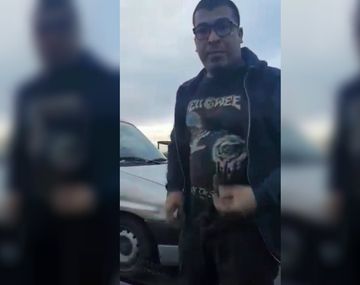 Furia y temor en la autopista: la chocó