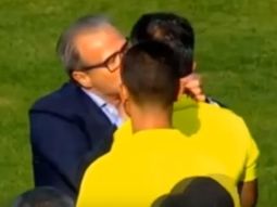 El momento de la inentendible protesta
