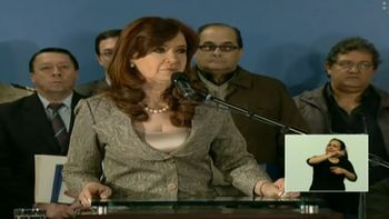 cfk: algunos candidatos pedian pagar a los buitres a tasas usurarias cfk: algunos candidatos pedian pagar a los buitres a tasas usurarias