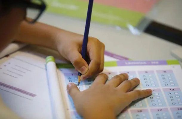 A quienes corresponde la Ayuda Escolar Anual y cómo hacer para cobrarla