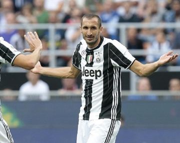 Bonucci y Chiellini, ambos en busca de la camiseta de Messi
