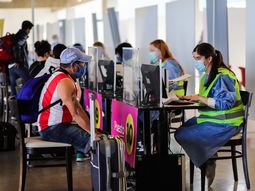 Cambios en el operativo de testeos de la Ciudad: ahora habrá que sacar turno y suman 2 centros