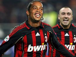 Ronaldinho_milan