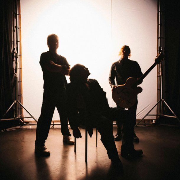 Previo a sus tres shows en Vélez, Airbag presentó Verte de cerca