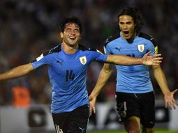 Nicolás Lodeiro marca el primer gol de Uruguay ante Venezuela por Eliminatorias en el Centenario Nicolás Lodeiro marca el primer gol de Uruguay ante Venezuela por Eliminatorias en el Centenario