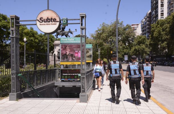 Los colectivos de una línea muy utilizada no pasarán más por Plaza Italia