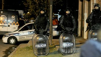 Tres policías quedaron apartados de la fuerza Tres policías quedaron apartados de la fuerza