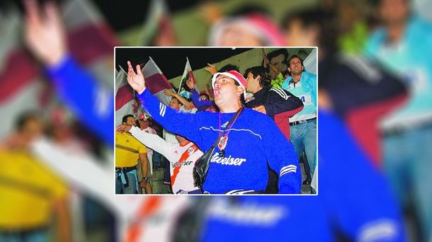 Previo a la final en Medellín, fueron deportados tres barrabravas de River