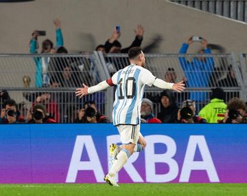 Las marcas que alcanzó Messi con su golazo