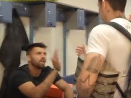 El delantero ya conoció el vestuario de su nuevo equipo El delantero ya conoció el vestuario de su nuevo equipo