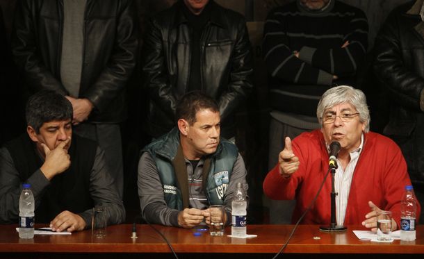 Antimoyanistas analizan estrategias para desplazar a Moyano