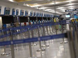 Alerta turistas de fin de semana largo: anuncian paro en todos los vuelos de Aeroparque, Ezeiza y todo el país