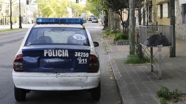 Desalmados: encuentran a un bebé recién nacido en la basura en La Plata