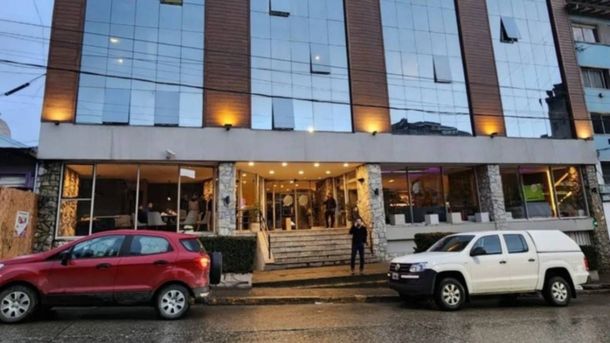 Conmoción en Bariloche: una estudiante denunció haber sido abusada por tres jóvenes durante el viaje de egresados