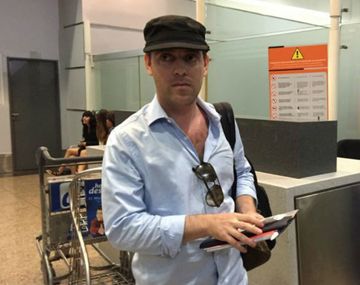 Aerolíneas reveló que el periodista que se fue del país tiene fecha de regreso