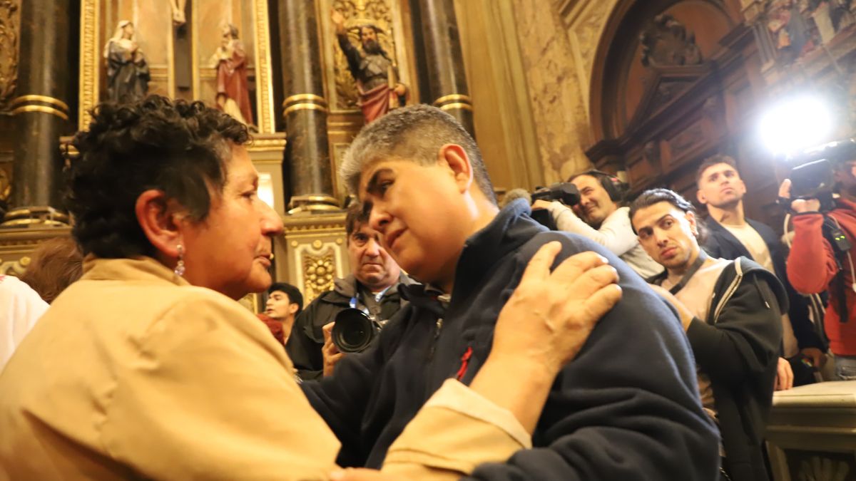El Gobierno no envió representantes a la misa por el papa Francisco en ...