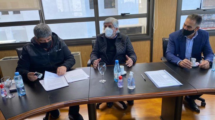 Camioneros cerró sus paritarias a 45% para todo el país