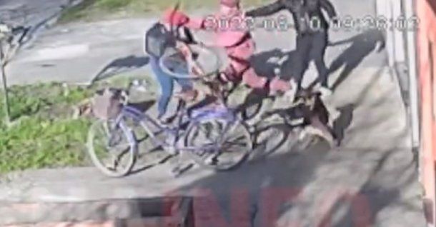 La Plata: brutal golpiza de un hombre a una mujer tras discutir por una bicicleta