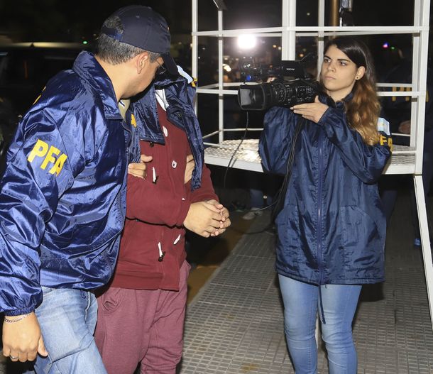 Así trasladaban a  Juan José Navarro Cádiz