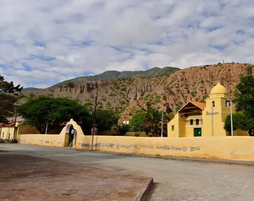 El pueblo en medio de la Cordillera que tiene paisajes únicos