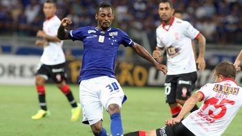 empate con sabor a triunfo para huracan en el mineirao empate con sabor a triunfo para huracan en el mineirao