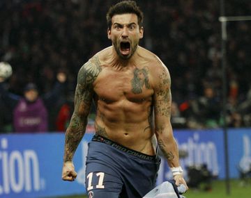 En Facebook piden que Lavezzi juegue sin camiseta en el Mundial