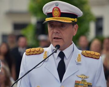 Teniente general Carlos Presti.