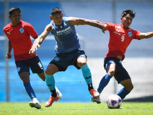 Racing juega un amistoso ante su homónimo de Uruguay a puertas cerradas