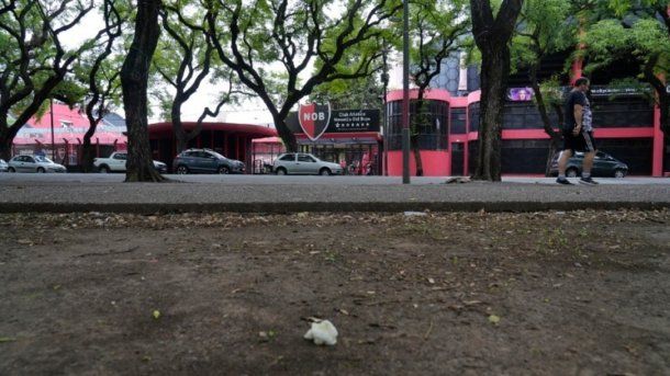 Mataron a tiros a un joven frente a la cancha de Newells