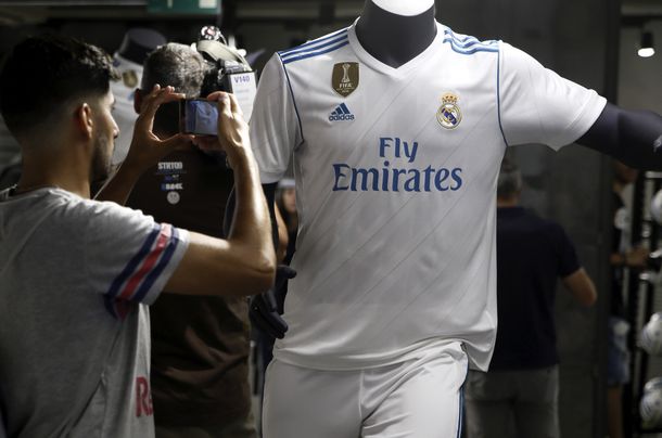 Los fanáticos del Real ya pueden adquirir su nueva camiseta