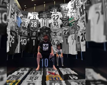 Camisetas insólitas y las llamativas ausencias en el museo de Messi