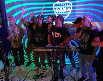 Tevez hizo una fiesta sin protocolos y provocó un escándalo en Boca