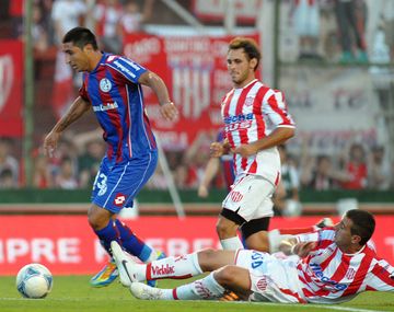 Unión igualó con San Lorenzo y ambos siguen en el descenso