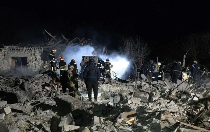 Al menos 11 muertos tras un bombardeo ruso al este de Ucrania: qué dijo Volodimir Zelenski