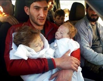 El padres de gemelos, desconsolado