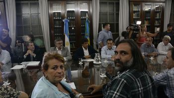 docentes bonaerenses deciden este sabado por la oferta salarial paritaria docentes bonaerenses deciden este sabado por la oferta salarial paritaria