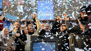 la marcha federal en plaza de mayo, en imagenes la marcha federal en plaza de mayo, en imagenes